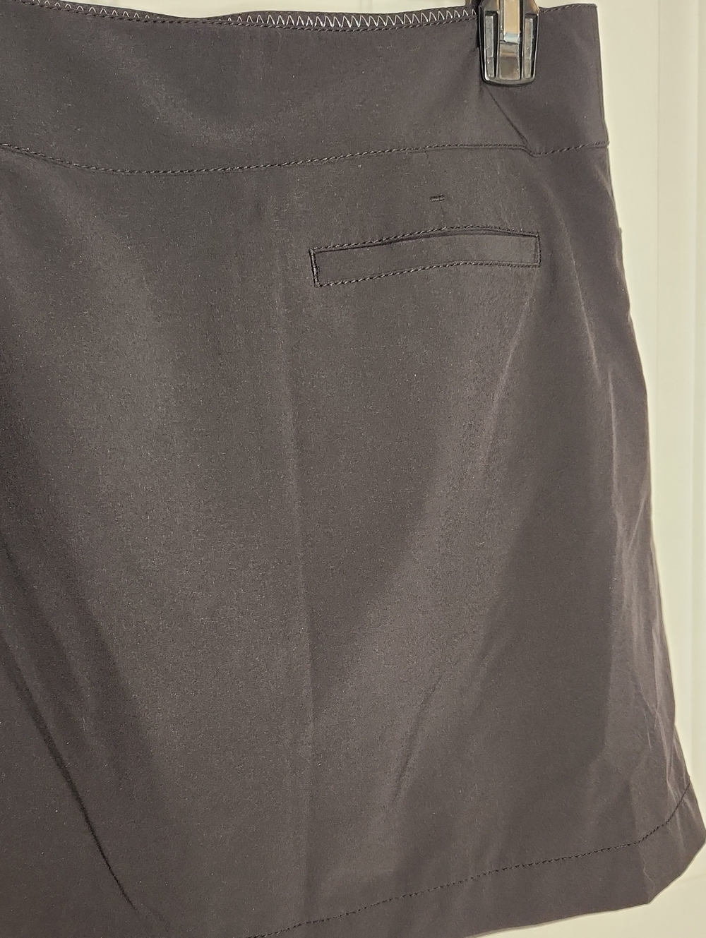 Annika by Cutter & Buck Asymmetrical Golf Skort Size 4 - Picture 7 of 12